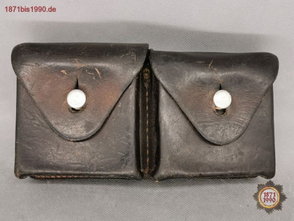 Patronentaschen vom Karabiner 31, Gewehrpatrone 31, Schweizer Armee, für das Koppel