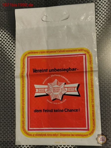 Plastiktüte - Manöver, 1955 Waffenbrüderschaft 1970, Vereint unbesiegbar - dem Feind keine Chance!