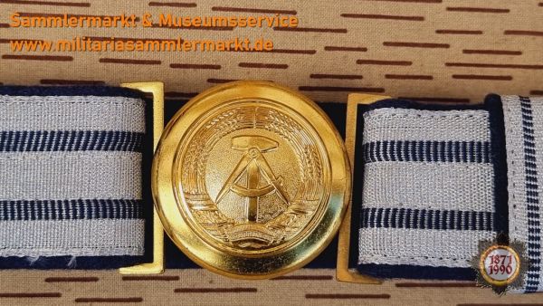 NVA, Volksmarine, Offiziersfeldbinde, Paradegürtel, Koppel, goldfarbene Schliesse, DDR