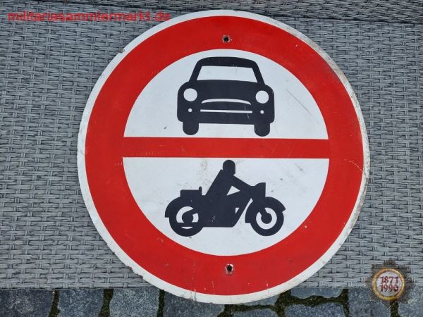 altes DDR Verkehrsschild Schild, Durchfahrt verboten, kein Emailleschild