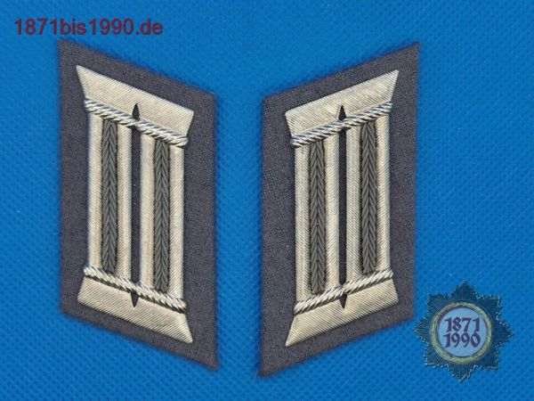 Kragenspiegel Offizier, Strafvollzug, Ministerium der Justiz der DDR; Paar
