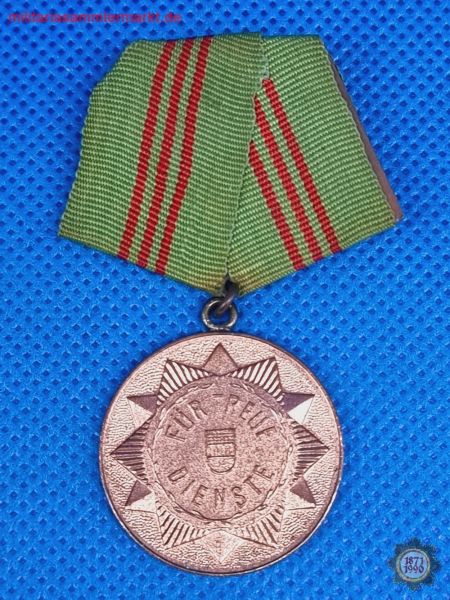 Medaille FÜR TREUE DIENSTE in der Deutschen Volkspolizei, VP, 1955-1959, 1. Variante