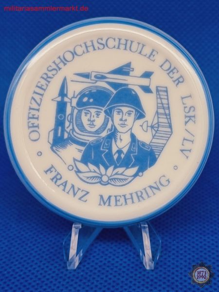 Medaille, Offiziershochschule der LSK/LV, Franz Mehring, Weimarer Porzellan, Made in GDR