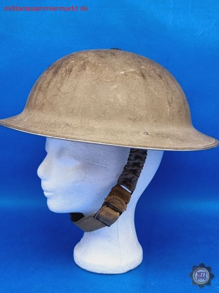 Britischer Stahlhelm, Mark II, MKII Brodie, gestempelt FKS 33, British Tommy Helmet