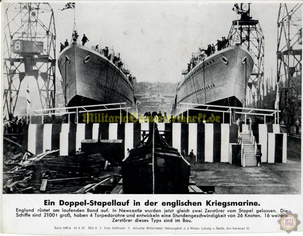Ein Doppel-Stapellauf in der englischen Kriegsmarine, Pressefoto, Aktueller Bilderdienst, J.J. Weber