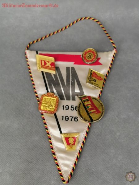 NVA 1956-1976, Wimpel mit 6 Abzeichen