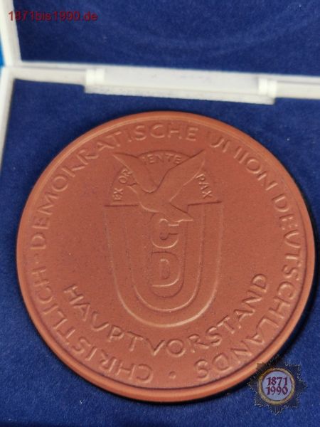 CDU Medaille Meißener Porzellan, Für 40 Jahre treue Mitarbeit, DDR