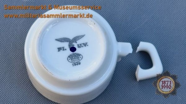 beschädigte Tasse, 1939, Fl.U.V., BAUSCHER Weiden, Kantinengeschirr, Flieger Unterkunft Verpflegung-